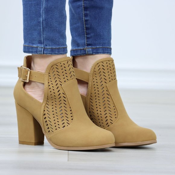 Shoes - Tan Faux Nubuck Round Toe Block Heeled Ankle Boots Lacer Cut Design